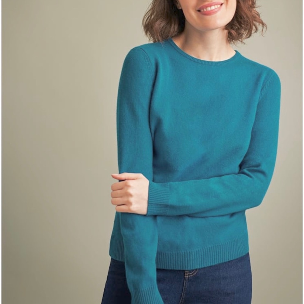 Banana Republic Wool Sweater NWT.  Size XL